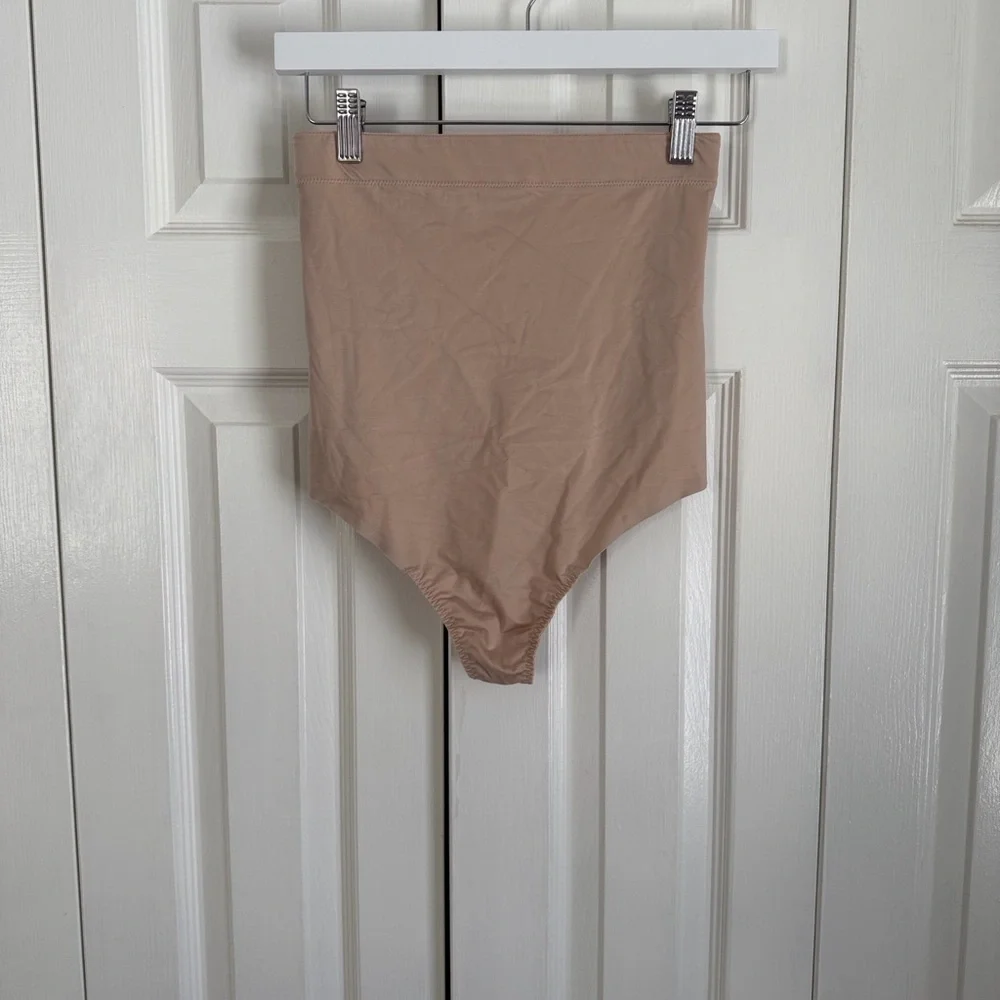 SPANX Suit Your Fancy High Waist Thong – Size L